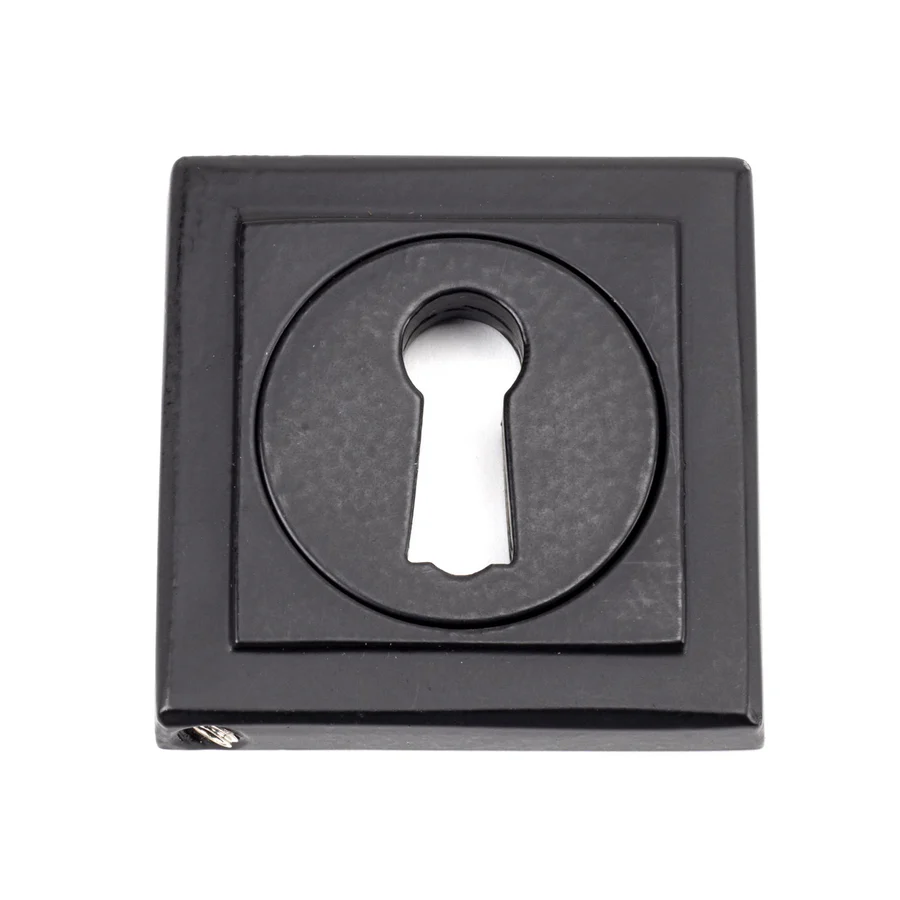 FTA 49539 MATT BLACK ROUND ESCUTCHEON (SQUARE)