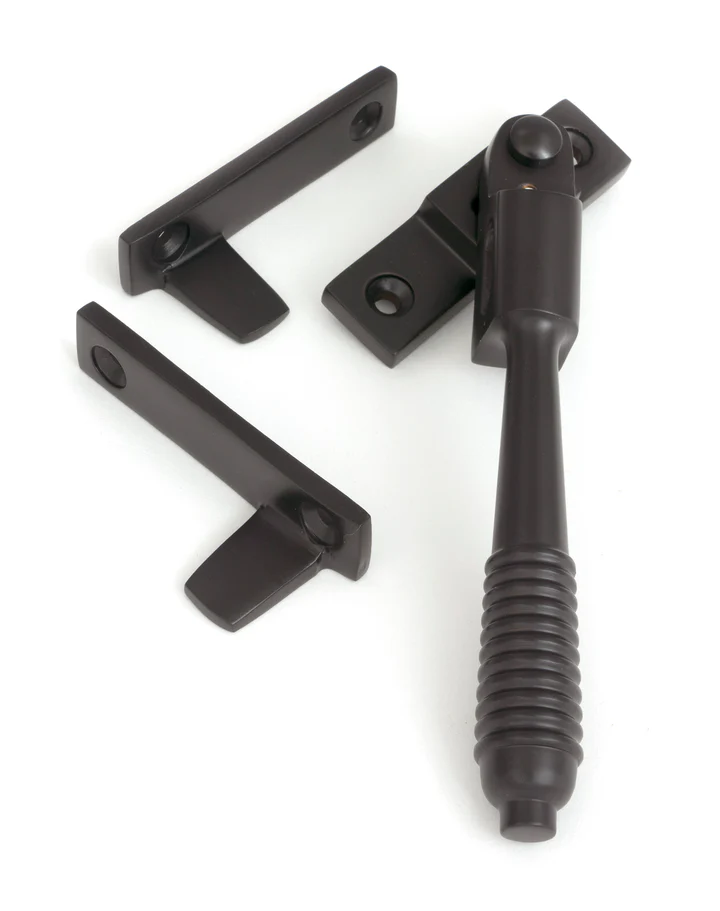 FTA 83971 AGED BRONZE NIGHT-VENT LOCKING REEDED FASTENER