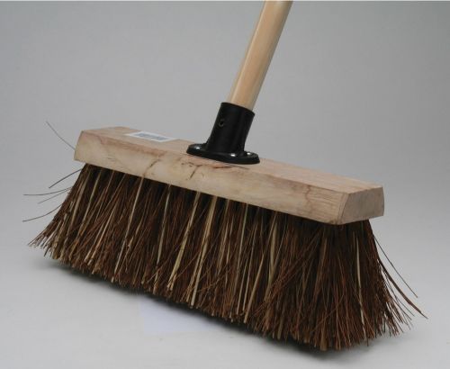 BASS YARD BROOM 12" 