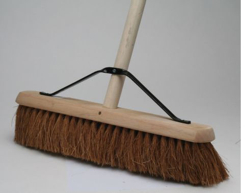 COCO CONTRACT PLATFORM BROOM 24" 