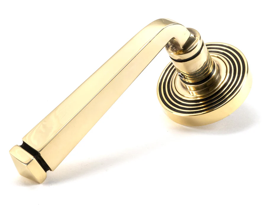 FTA 45613 AGED BRASS AVON ROUND LEVER ON ROSE SET (BEEHIVE)