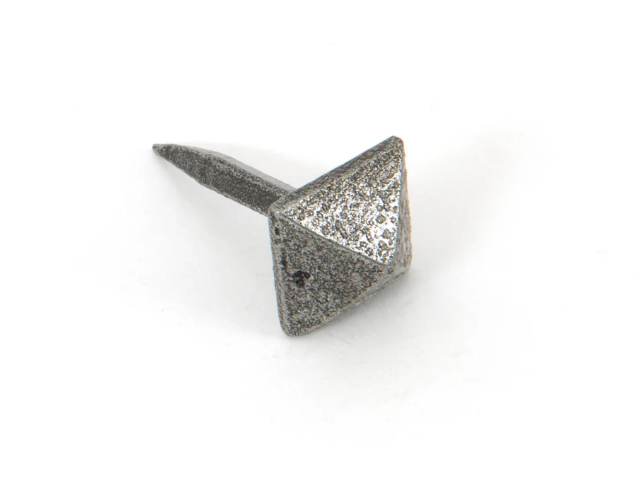 FTA 33696 PEWTER PYRAMID DOOR STUD - LARGE