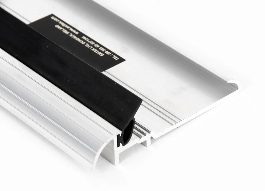 FTA 90202 ALUMINIUM 1219MM OUM/6 THRESHOLD