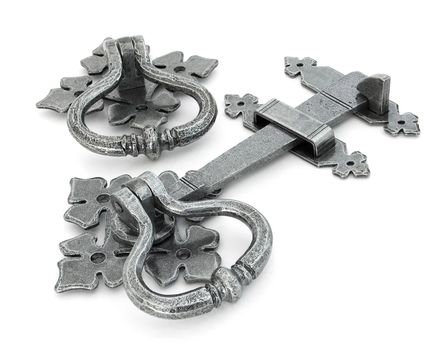 FTA 33685 PEWTER SHAKESPEARE LATCH SET
